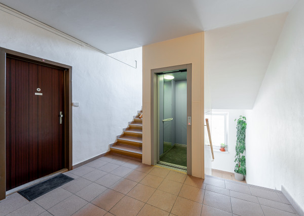 Predané! Dvojizbový byt s loggiou, Exnárova, Košice