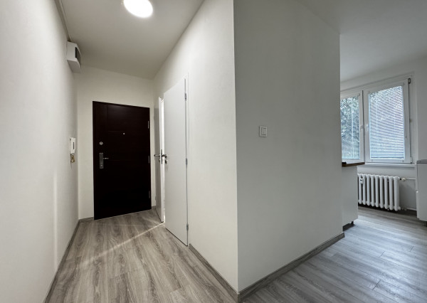 Prenajaté!  Dvojizbový byt, Benadova, Košice