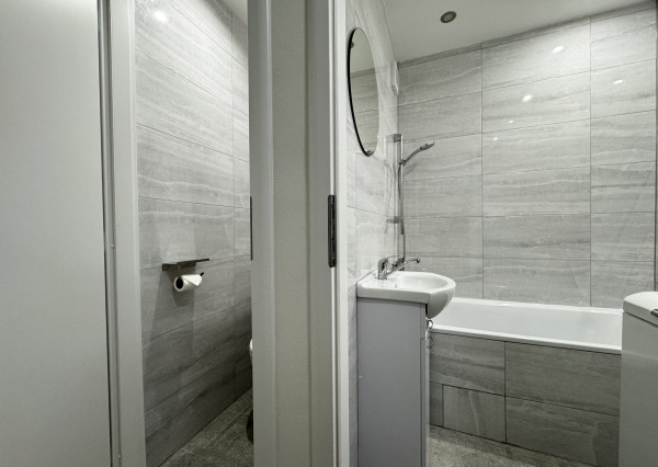 Prenajaté!  Dvojizbový byt, Benadova, Košice