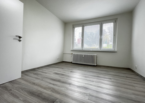 Prenajaté!  Dvojizbový byt, Benadova, Košice