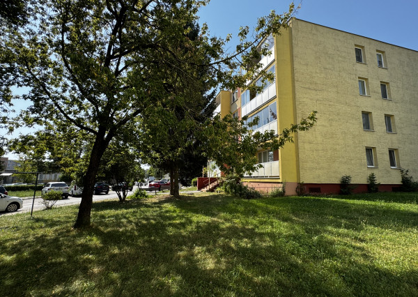 Rezervované! 2-izbový byt s loggiou, Kežmarská, Košice