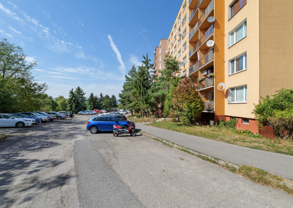 Dvojizbový byt, Benadova, Košice