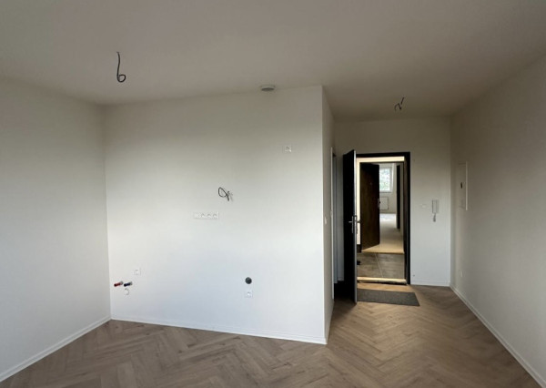 Garsónka, sídlisko KVP, Košice
