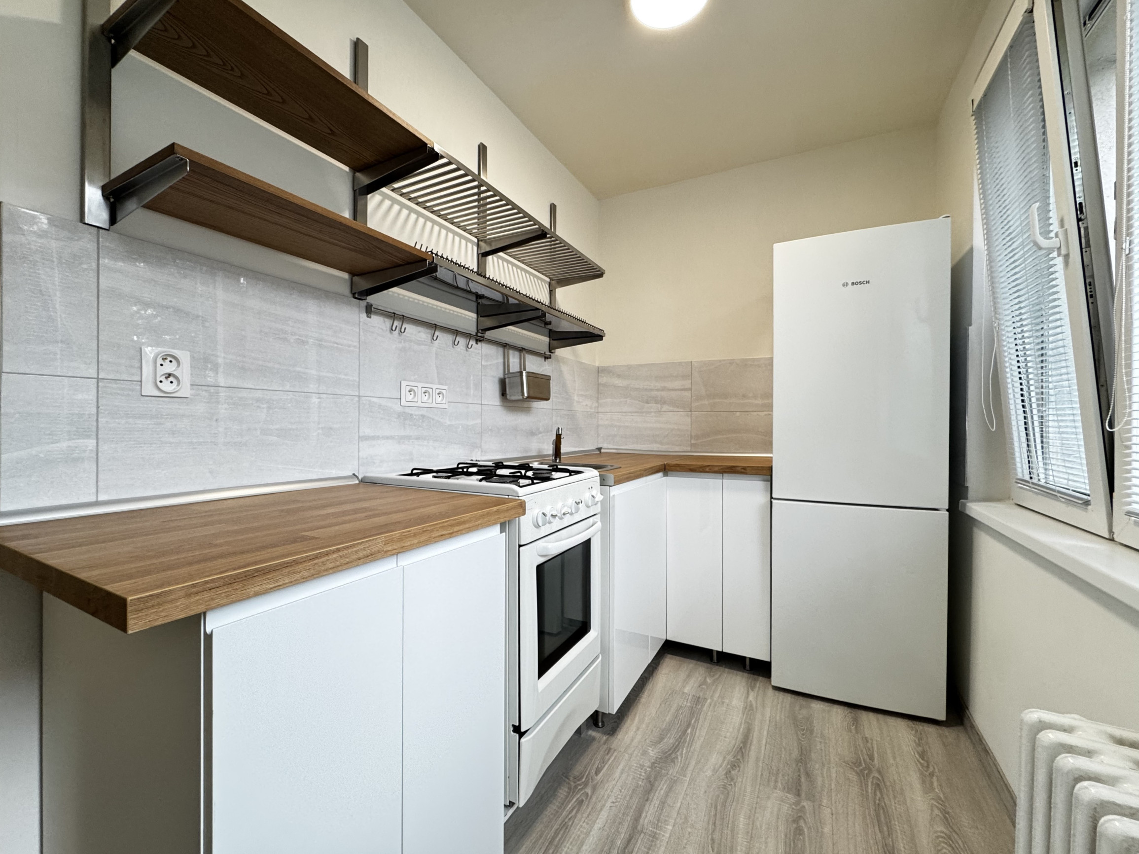 Prenajaté!  Dvojizbový byt, Benadova, Košice